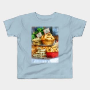 Food - Baskets of Bialys Kids T-Shirt